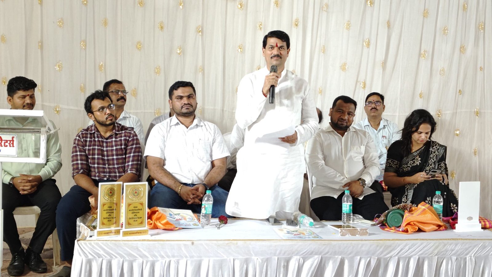 शिक्षक दिनानिमित्त  कोकण विभाग शिक्षक आमदार श्री ज्ञानेश्वर म्हात्रे यांच्या हस्ते  नेरळ मल्टी स्पेशलिस्ट  हॉस्पिटलमध्ये   मोफत आरोग्य शिबिराचे उद्‌घाटन.