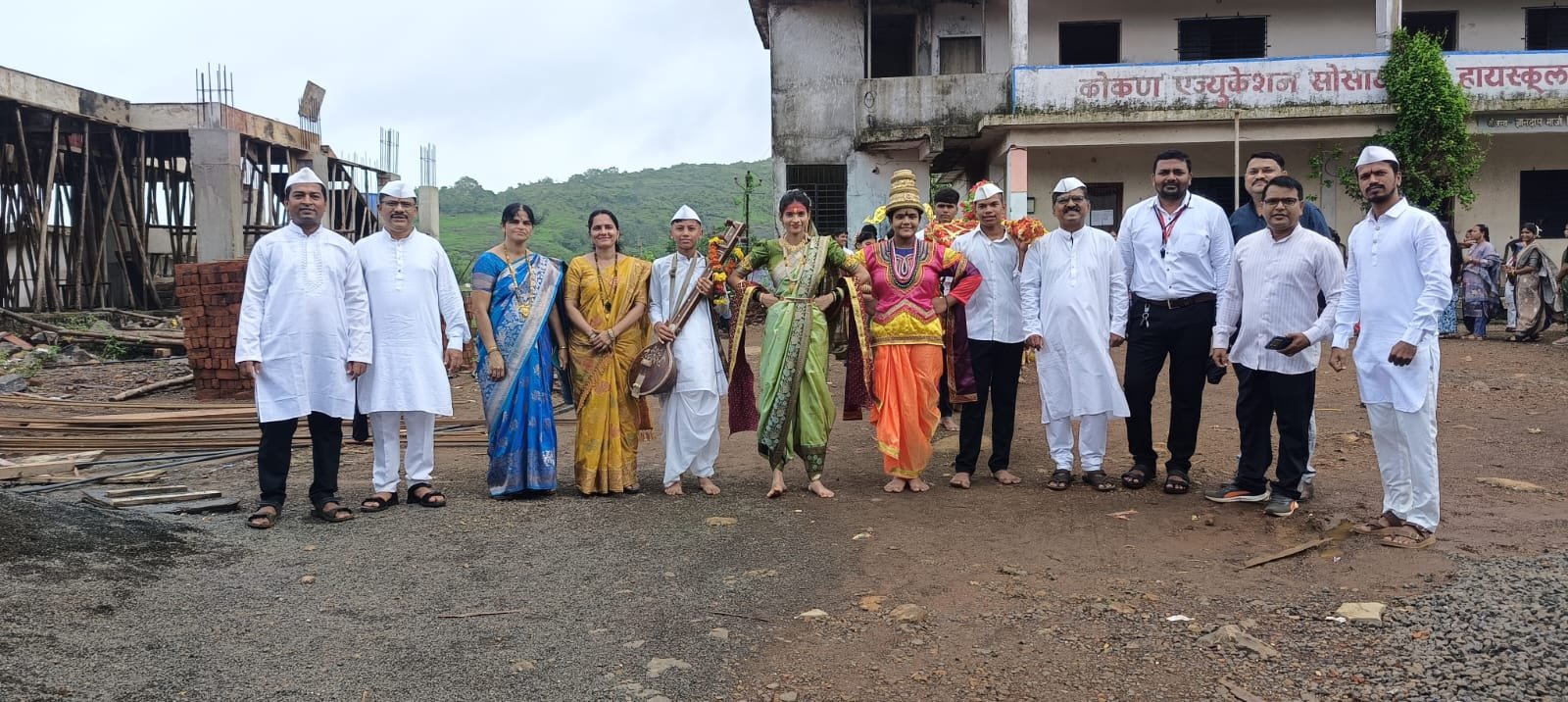 आषाढी एकादशीनिमित्त को. ए. सो. हायस्कूल केळवणे येथे विद्यार्थ्यांची भक्तिमय दिंडी.